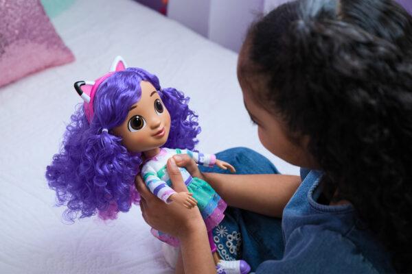 778988469149_20142388_Sing and Celebrate_Gabby Girl_GBL_Product_9